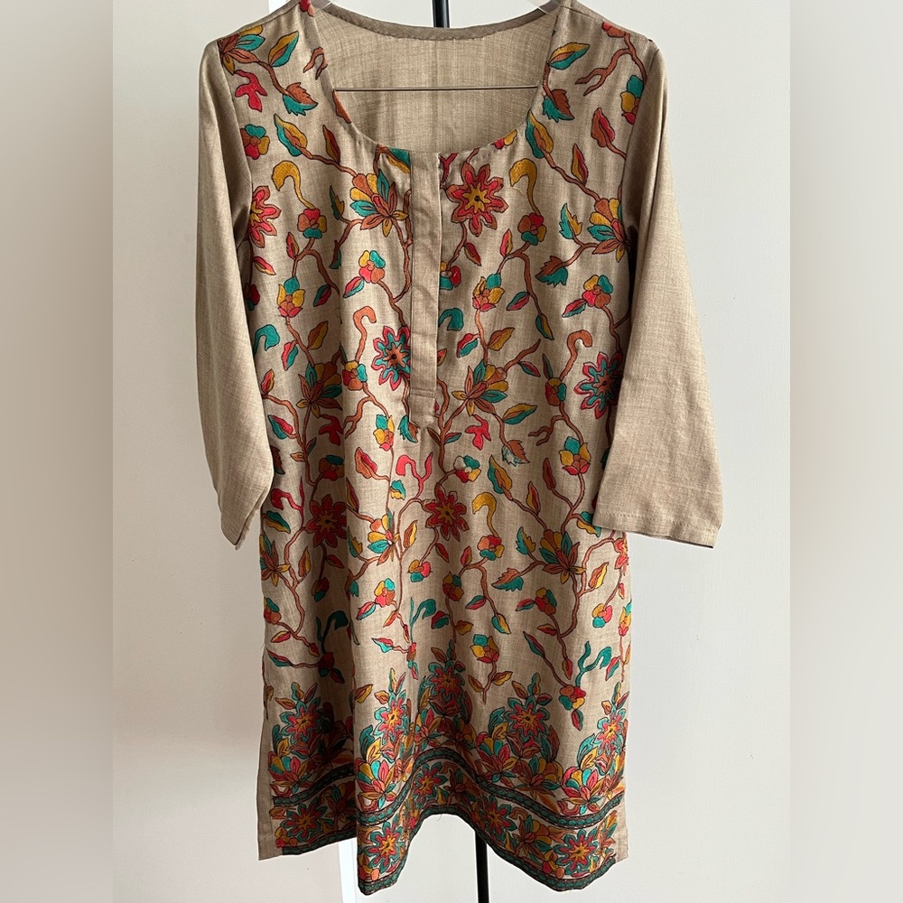 NEW embroidered Kurta Dress Tunic Pheran multicolor Floral On Beige Wool blend M